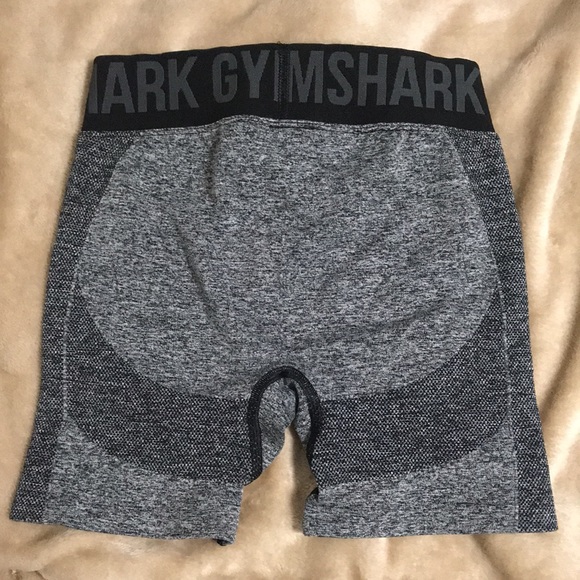 GymShark Flex Shorts - Picture 2 of 3